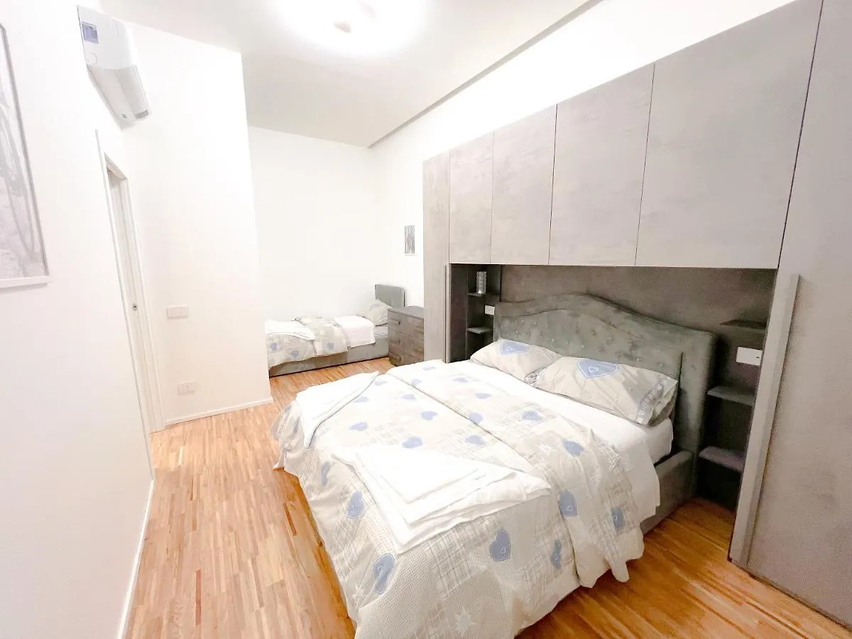 Attia Residence 3 - Wifi - Duomo Milan 0*,  Italy